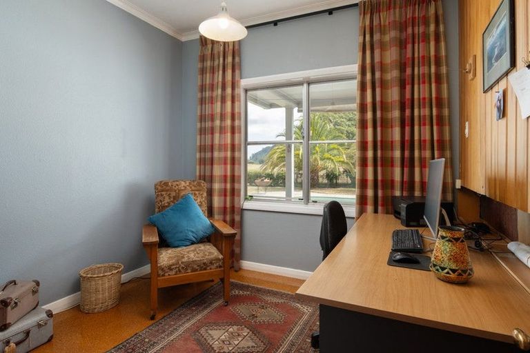 Photo of property in 2 Neal Road, Rarangi, Blenheim, 7273