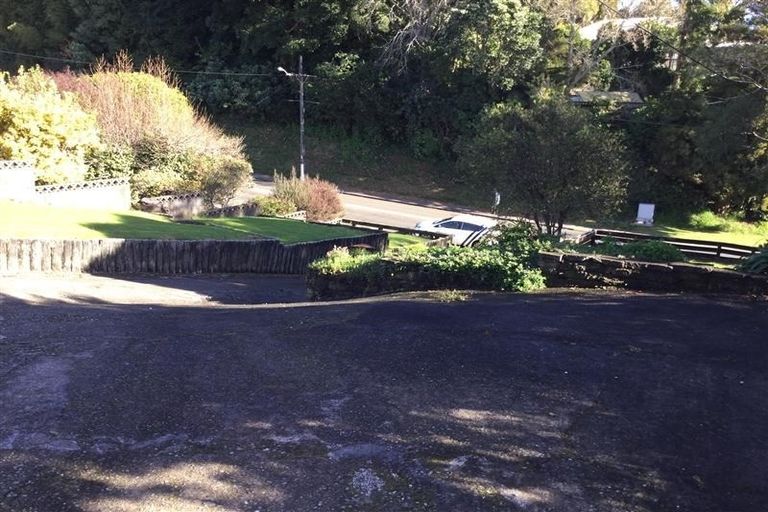 Photo of property in 37 Awanui Street, Merrilands, New Plymouth, 4312