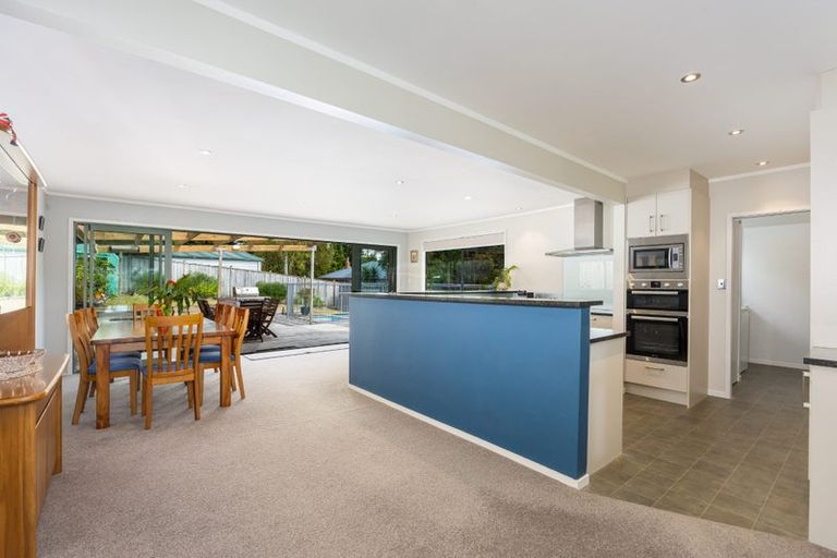 Photo of property in 14 Acacia Road, Torbay, Auckland, 0632