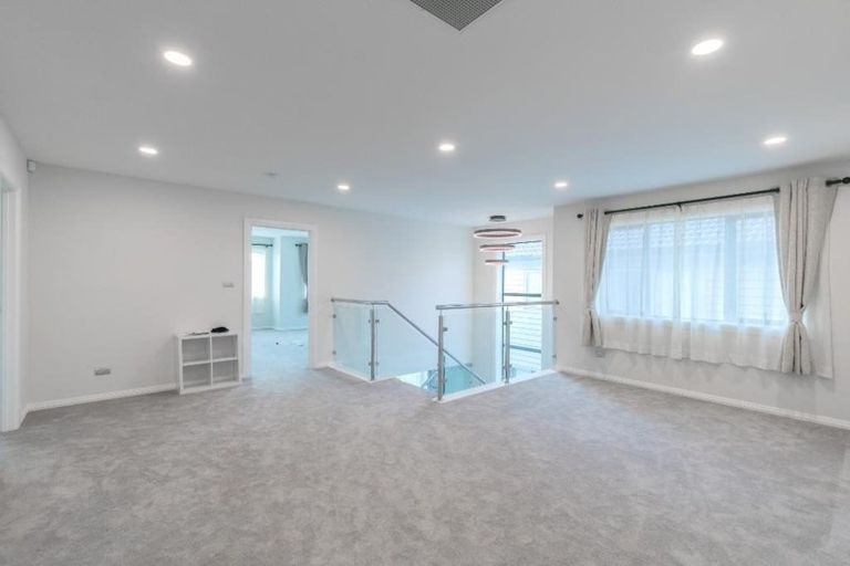 Photo of property in 10 Matiki Road, Flat Bush, Auckland, 2019