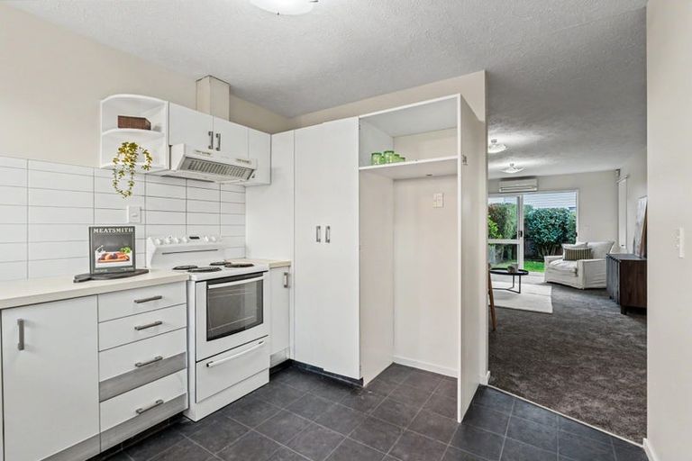 Photo of property in 2/16 Peverel Street, Riccarton, Christchurch, 8011
