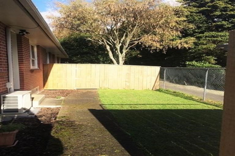 Photo of property in 2/76 Clouston Park Road, Clouston Park, Upper Hutt, 5018