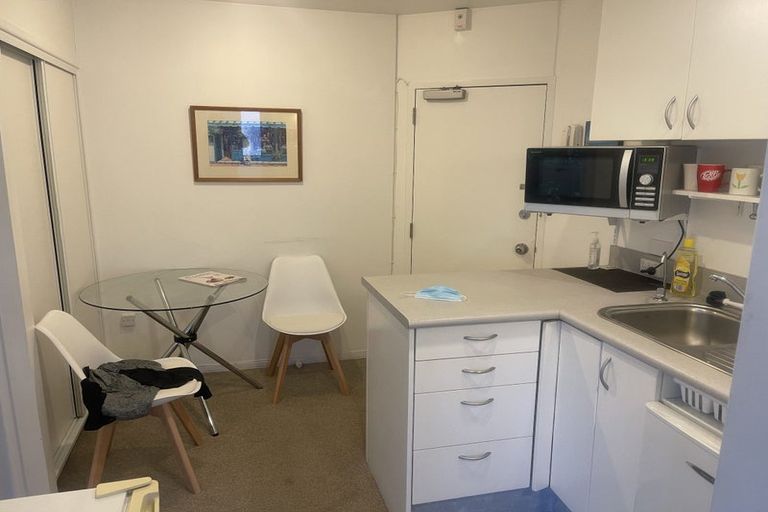 Photo of property in Capital Hill Apartments, 11/54 Hill Street, Thorndon, Wellington, 6011