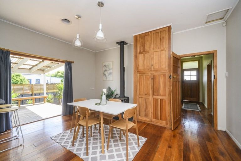 Photo of property in 9 Leeds Street, Milson, Palmerston North, 4414