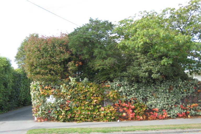 Photo of property in 47 Middlepark Road, Sockburn, Christchurch, 8042