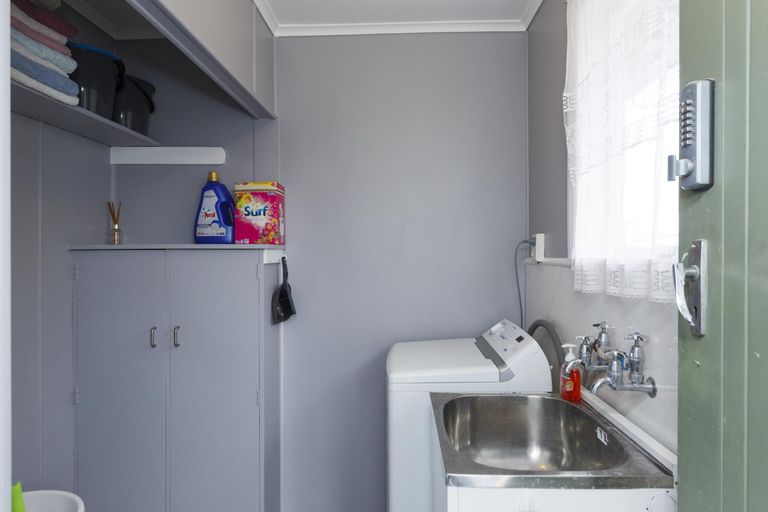 Photo of property in 23 Ngaio Street, West End, Palmerston North, 4412