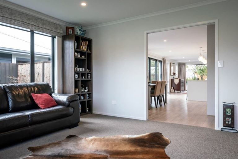 Photo of property in 5 Richards Street, Cambridge, 3434