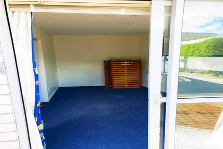 Photo of property in 5 Percy Cameron Street, Avalon, Lower Hutt, 5011