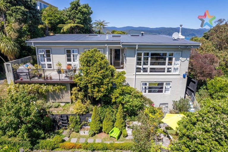 Photo of property in 30 Korokoro Road, Korokoro, Lower Hutt, 5012