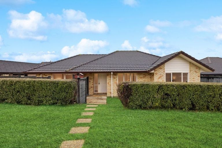 Photo of property in 58 Lough Bourne Drive, Pukekohe, 2120