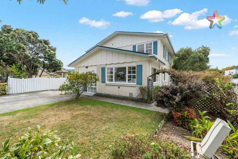 Photo of property in 1/23 Saint Columbans Grove, Boulcott, Lower Hutt, 5010