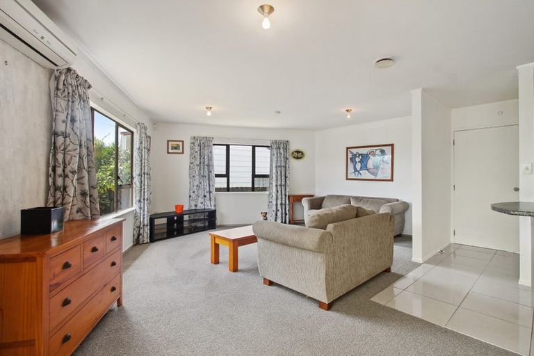 Photo of property in 7 Taihiki Road, Clarks Beach, 2122