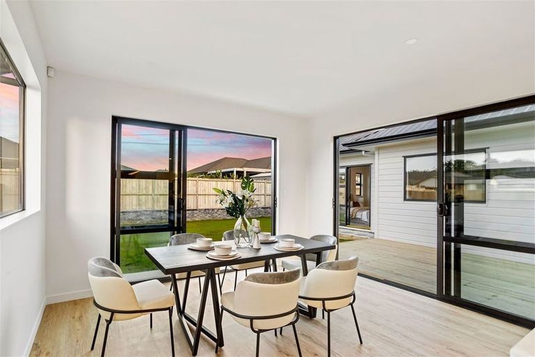 Photo of property in 3 Cutfield Lane, Kumeu, 0810