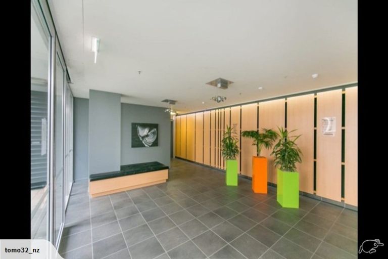 Photo of property in Montreaux Apartments, 5e/164 The Terrace, Wellington Central, Wellington, 6011