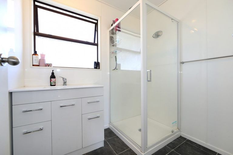 Photo of property in 100a Mayfair Avenue, Mayfair, Hastings, 4122