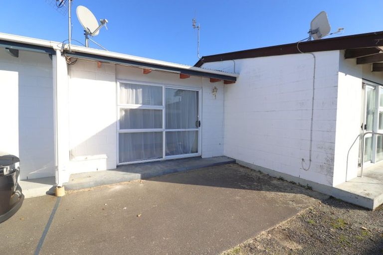 Photo of property in 2/17 Brake Street, Upper Riccarton, Christchurch, 8041