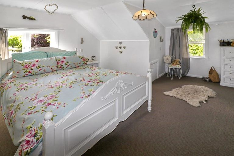 Photo of property in 34 Queen Street, Dannevirke, 4930