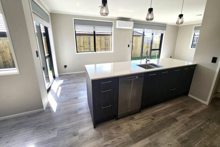 Photo of property in 4 Jonah Lomu Drive, Paerata, 2124