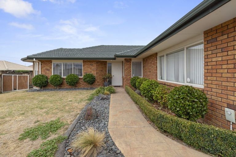 Photo of property in 4 Maahutaupeke Place, St Andrews, Hamilton, 3200