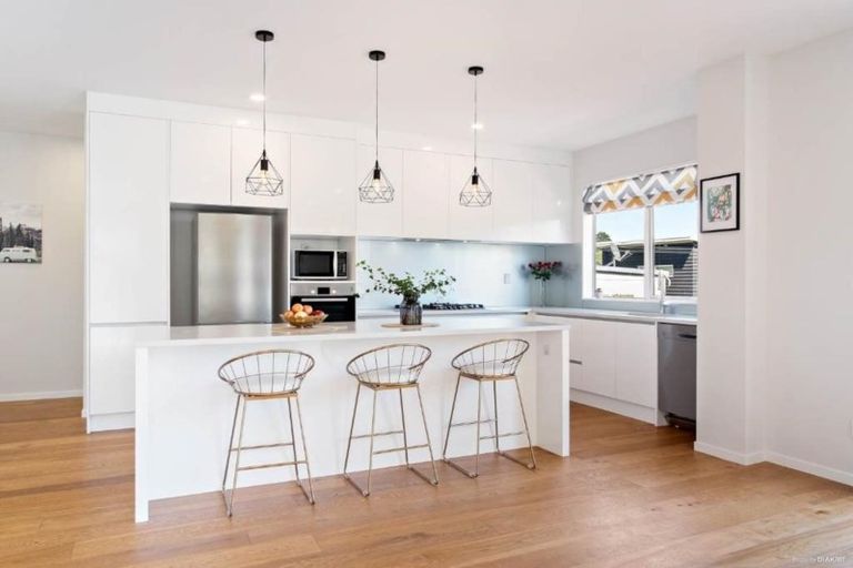 Photo of property in 109 Kowhai Road, Mairangi Bay, Auckland, 0630