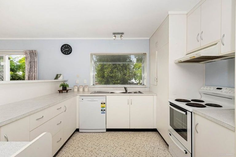 Photo of property in 1/106 Edinburgh Street, Pukekohe, 2120