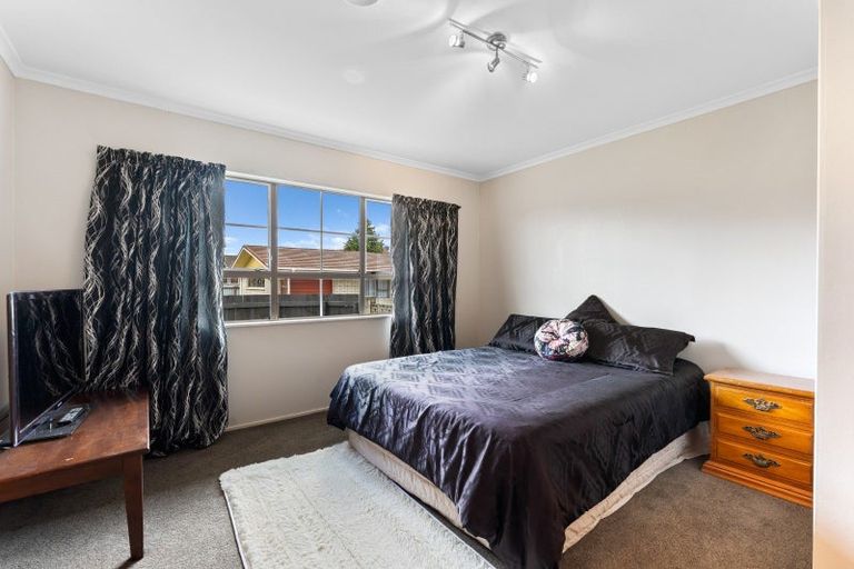 Photo of property in 8 Cambridge Street, Pahiatua, 4910