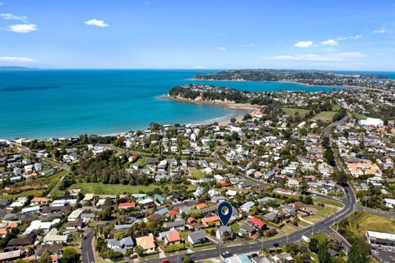 Photo of property in 70 Brightside Road, Stanmore Bay, Whangaparaoa, 0932