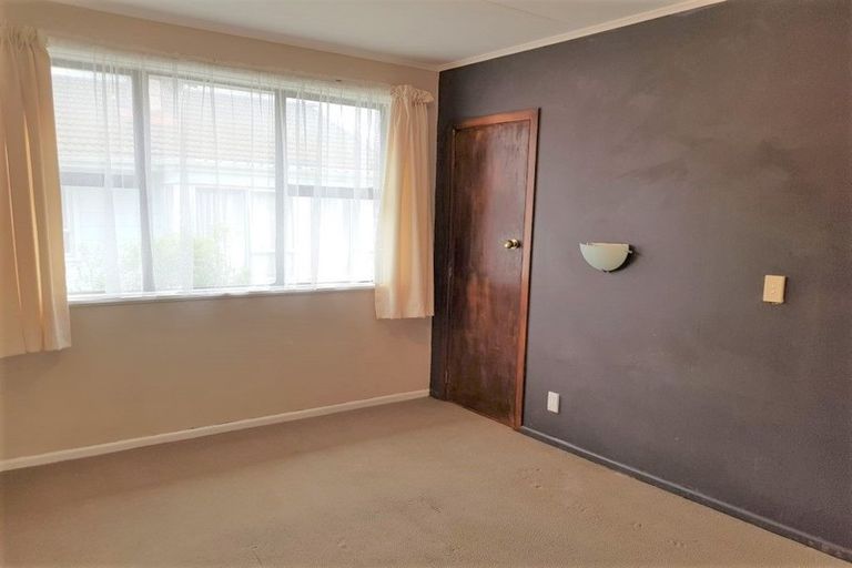 Photo of property in 9 Bellona Place, Cannons Creek, Porirua, 5024