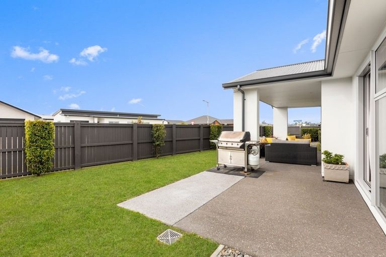 Photo of property in 54 Penetaka Heights, Pyes Pa, Tauranga, 3112