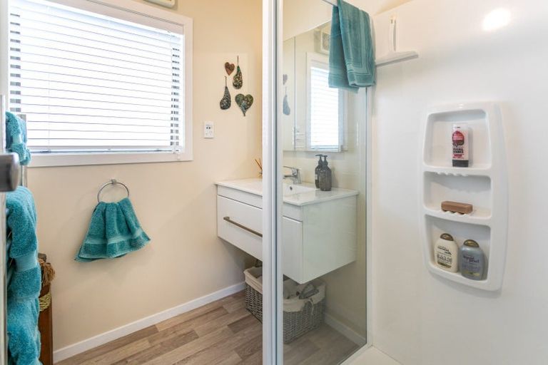 Photo of property in 225 Moana Anu Anu Avenue, Whangamata, 3620