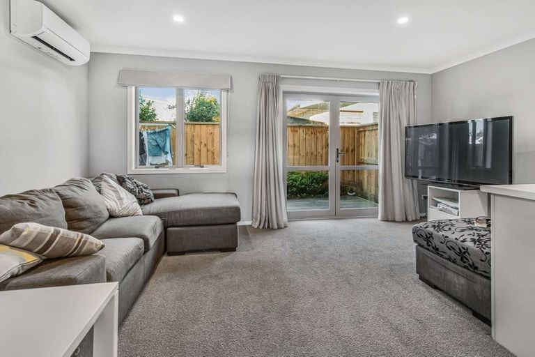 Photo of property in 3/144 Old Farm Road, Hamilton East, Hamilton, 3216