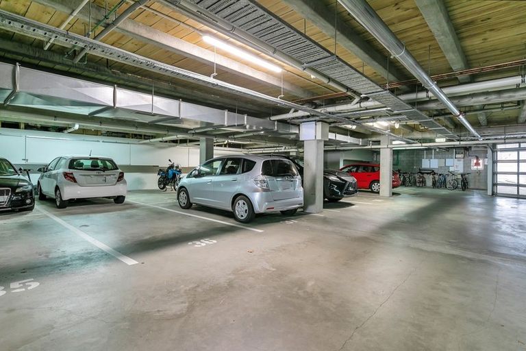 Photo of property in The Galleries, 2/23 Graham Street, Auckland Central, Auckland, 1010