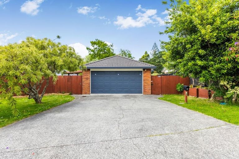 Photo of property in 28 Ranch Place, Pukekohe, 2120