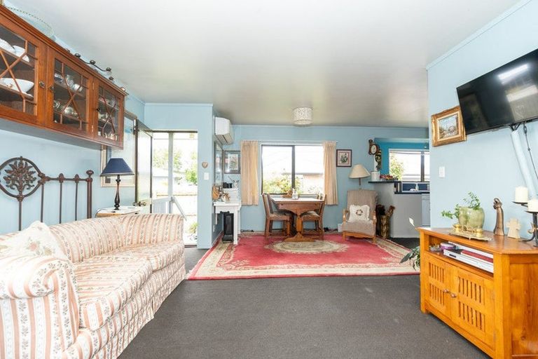 Photo of property in 122 Clarkin Road, Fairfield, Hamilton, 3214