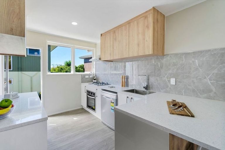 Photo of property in 3/8 Akehurst Avenue, New Lynn, Auckland, 0600