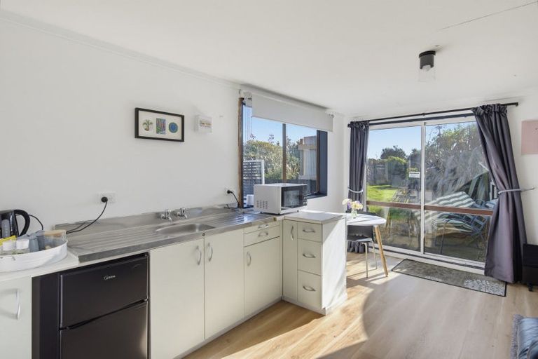 Photo of property in 11 Rodney Avenue, Te Horo Beach, Otaki, 5581