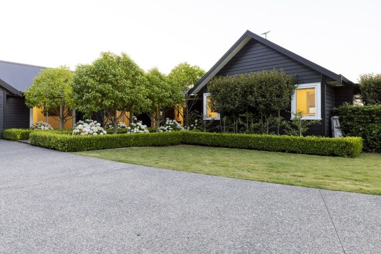 Photo of property in 35 Locheagles Rise, Kinloch, Taupo, 3377