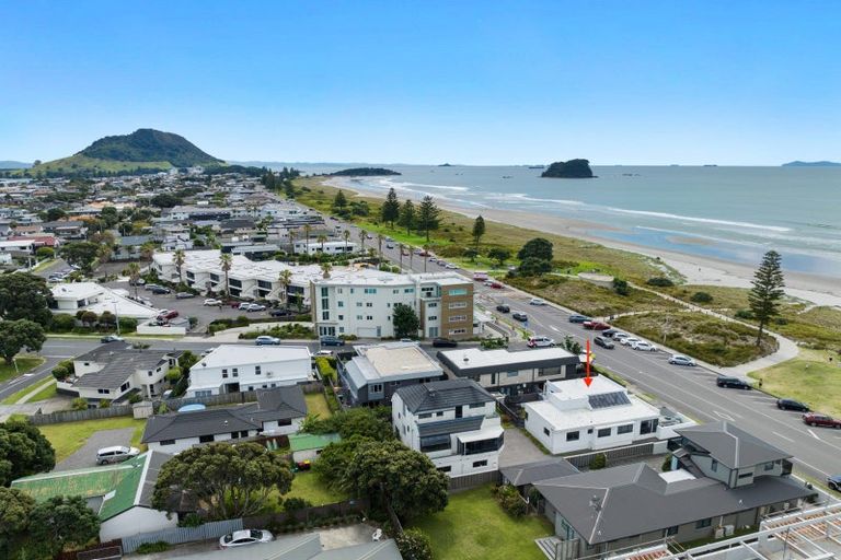Photo of property in 1/156 Marine Parade, Mount Maunganui, 3116