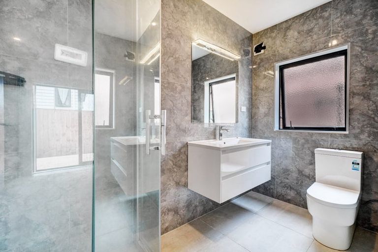 Photo of property in 31 Shibata Rise, Ranui, Auckland, 0612