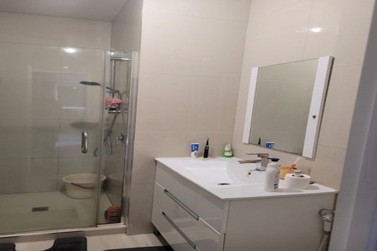 Photo of property in 48a Nikau Street, New Lynn, Auckland, 0600