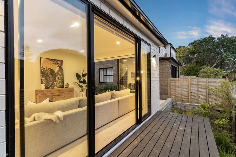 Photo of property in 35b Corunna Road, Milford, Auckland, 0620