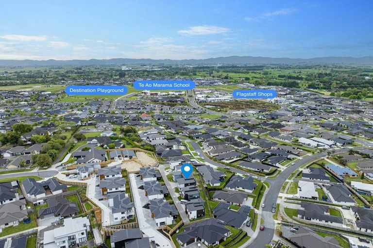 Photo of property in 2/42 Rose Berry Crescent, Flagstaff, Hamilton, 3210