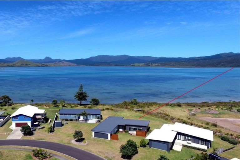 Photo of property in 104 Ti Kouka Crescent, Matarangi, Whitianga, 3592