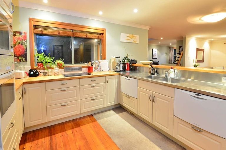 Photo of property in 1/26 Fenwick Avenue, Milford, Auckland, 0620