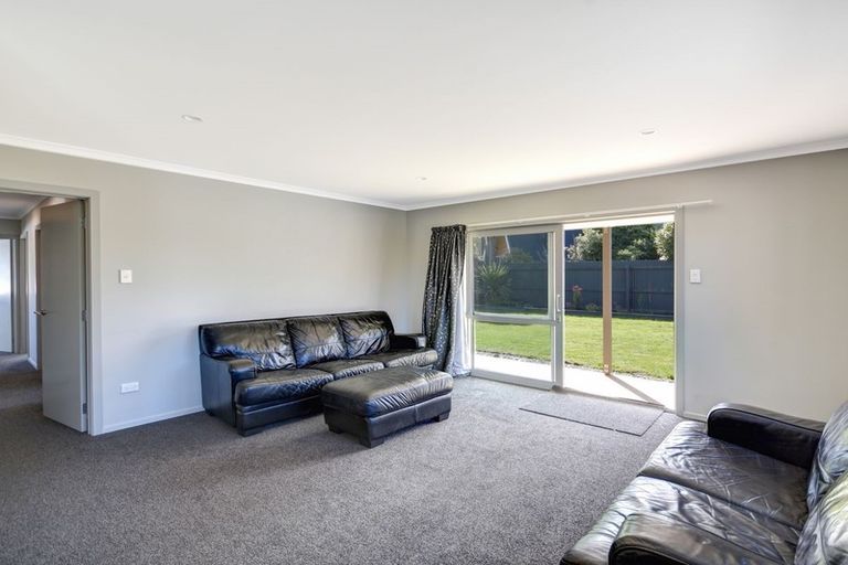 Photo of property in 122 Henry Street, Waikouaiti, 9510