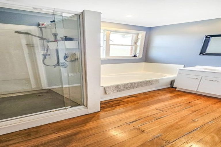 Photo of property in 4 Harpham Street, Taradale, Napier, 4112