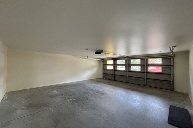 Photo of property in 10 Glendhu Road, Bayview, Auckland, 0629