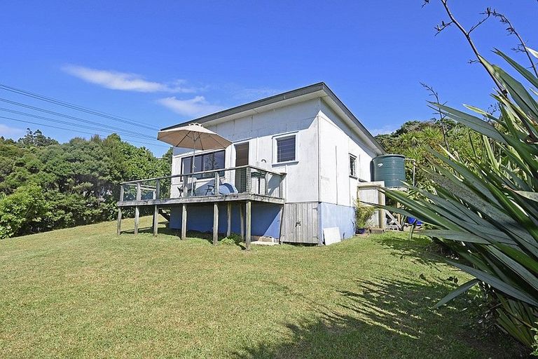 Photo of property in 8 Spray Crescent, Leigh, 0985