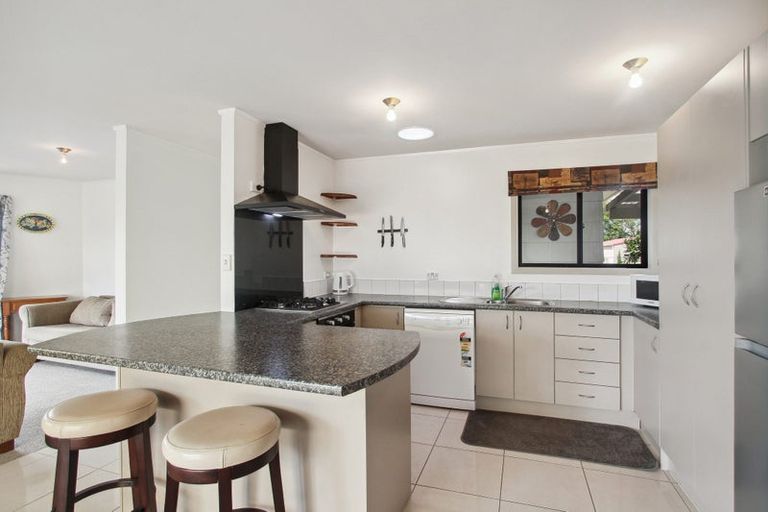 Photo of property in 7 Taihiki Road, Clarks Beach, 2122