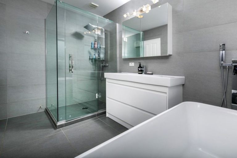 Photo of property in 6 Falstone Lane, Browns Bay, Auckland, 0630